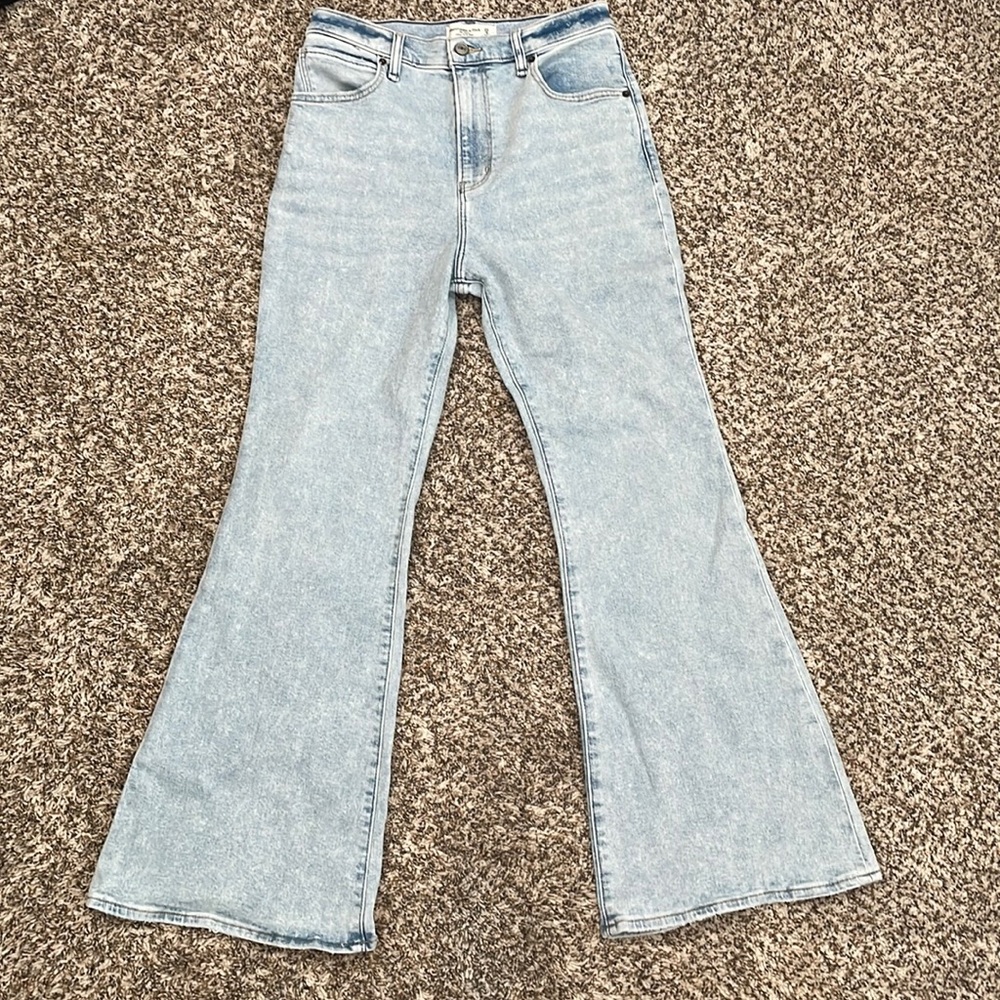 Abercrombie&Fitch The Flare Ultra High Rise jeans size 8 short